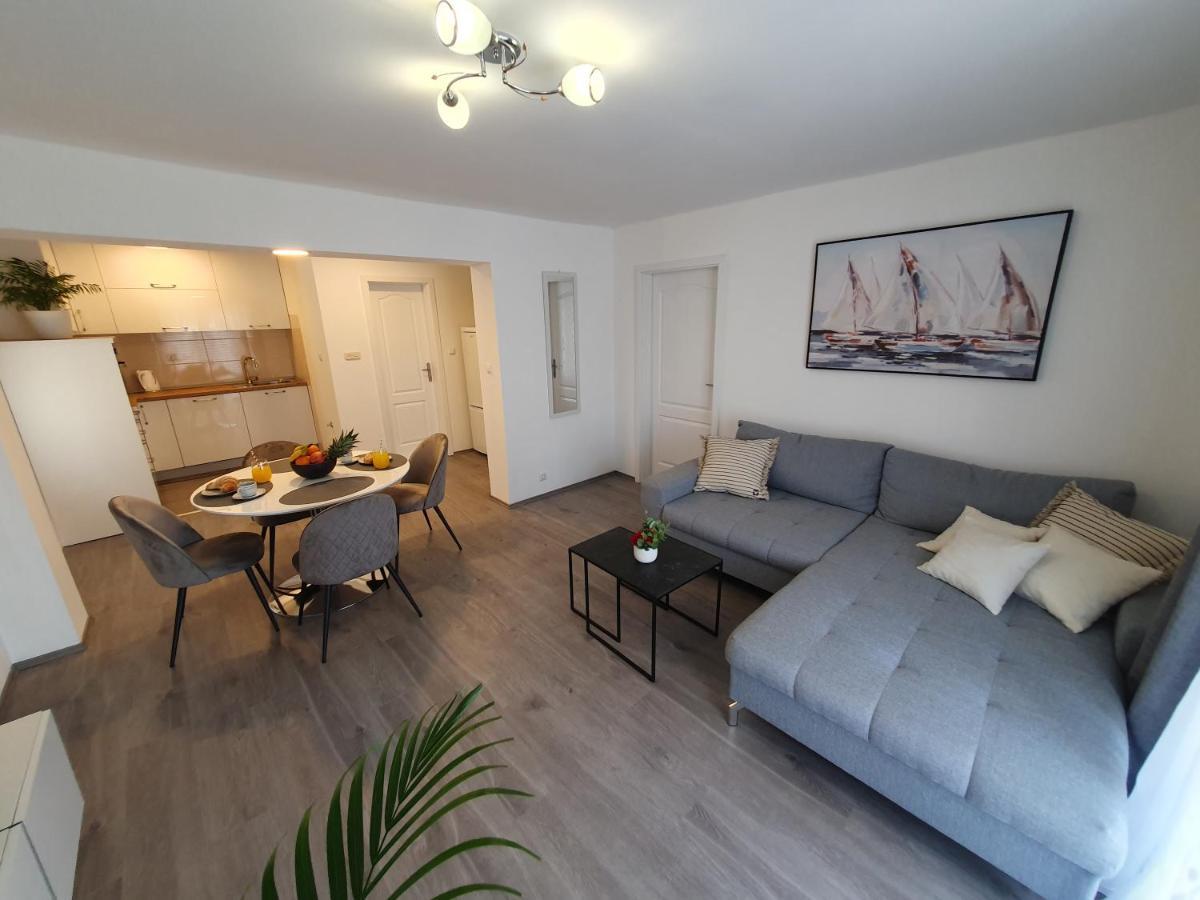 Apartment Zvjezdana Trogir Exterior foto
